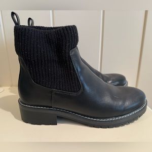 Kensie Black Leather Sweater Shorty Boots Size 9.5